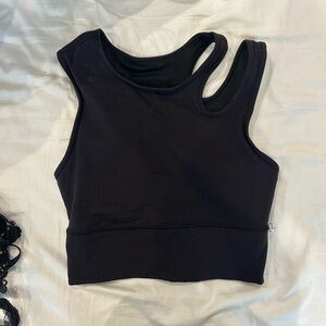 Lulu work out top